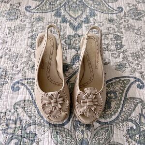 Naturalizer wedge sandal espadrille Berlynn natural fabric size 5.5.